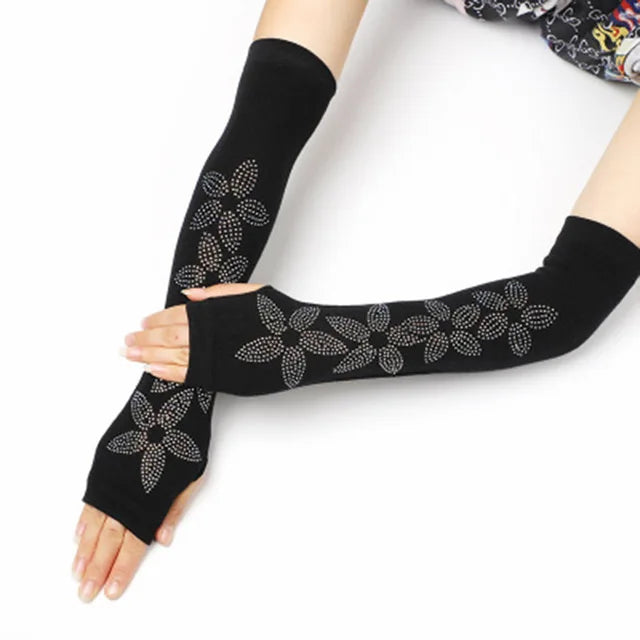 Female Cute Winter Warm Long Knit Fingerless Dance Sleeves Women Cool Cartoon Owl Rabbit Diamonds Rivet Sequins Cuff Gloves A40