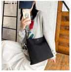 Simple Casual Women's Tote Bags New Large Capacity Commute Shopping One Shoulder Bags Trend All-matched Handheld Cloth Bags
