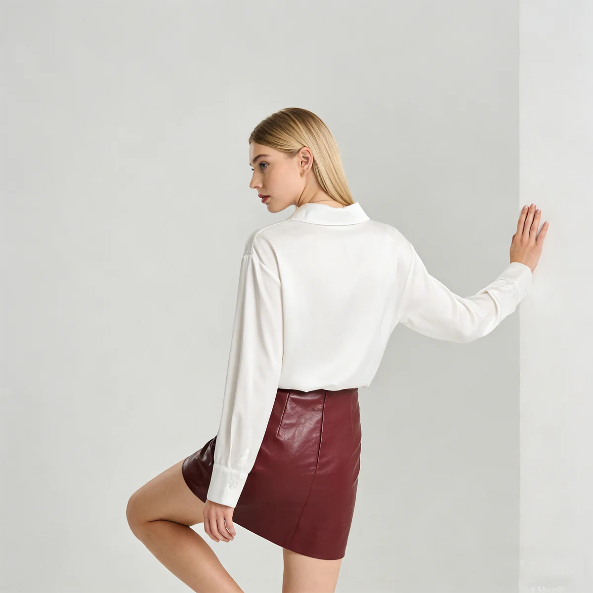 Women's Shirts & Blouses Spring Autumn New Long Sleeve Button Up White Satin Top Thin Office Lady Work Wear Female Clothing Hot
