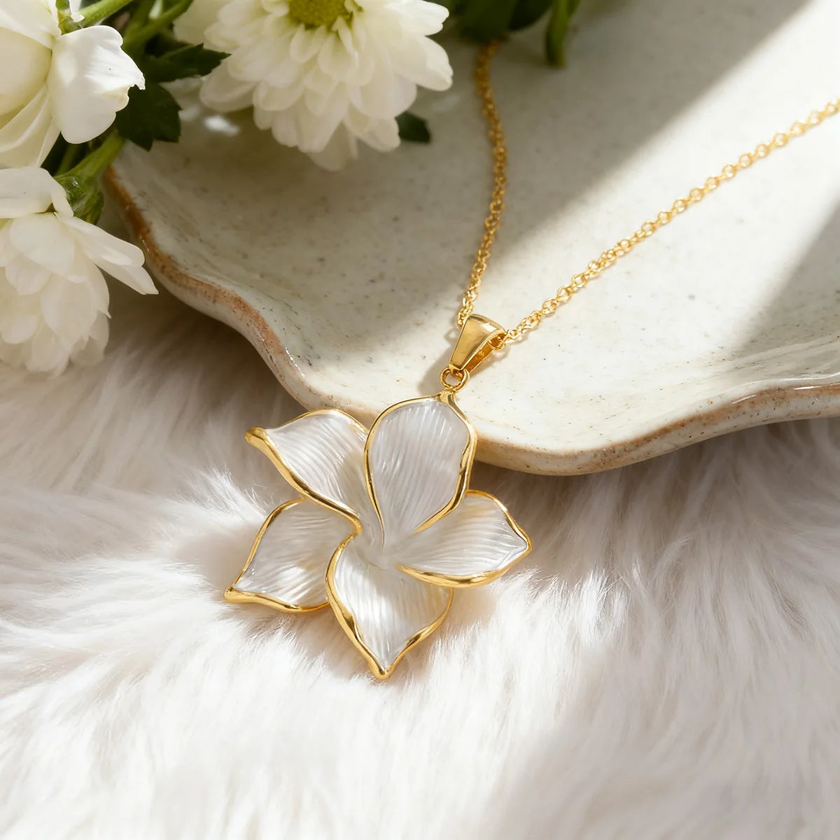 Classic Stylish Color-blocked Flower Necklace Ring Earrings Accessory Set for Women Exquisite Stainless Steel Jewelry Girl Gifts