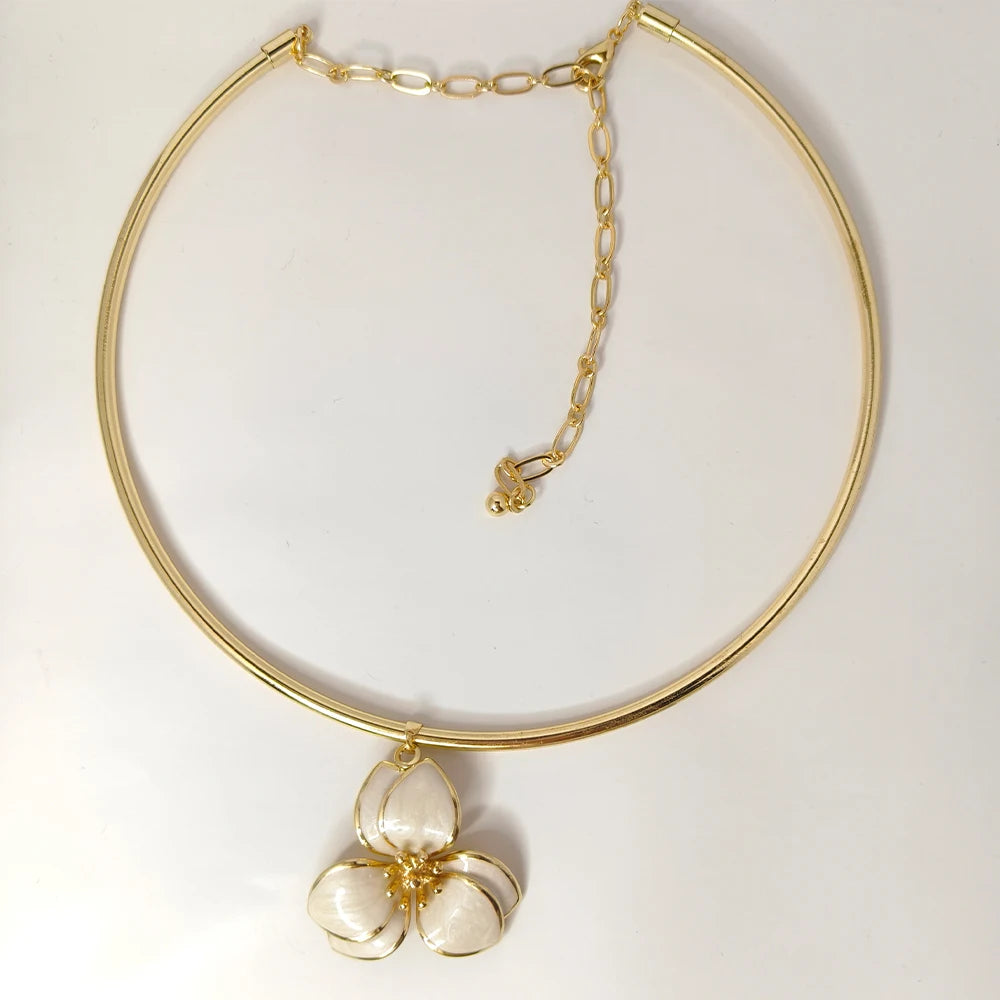 Elegant Jewelry Set for Women Wholesale Gold Color Ring Bangle Green White Enamel Flower Stud Earrings and Choker Necklace