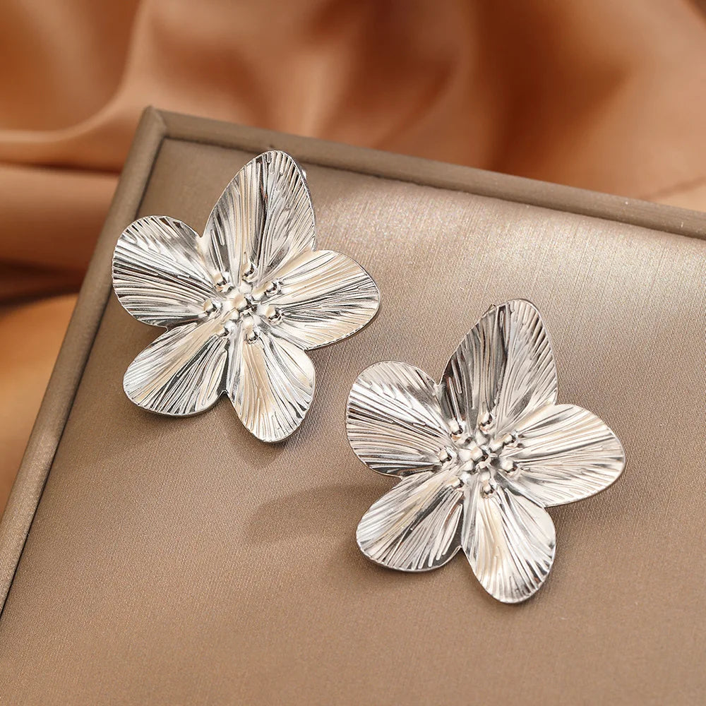 Stainless Steel Flower Stud Earrings for Women Girls Vintage Gold Color Metal Earrings Trendy Daily Wear Fashion Jewelry Gifts