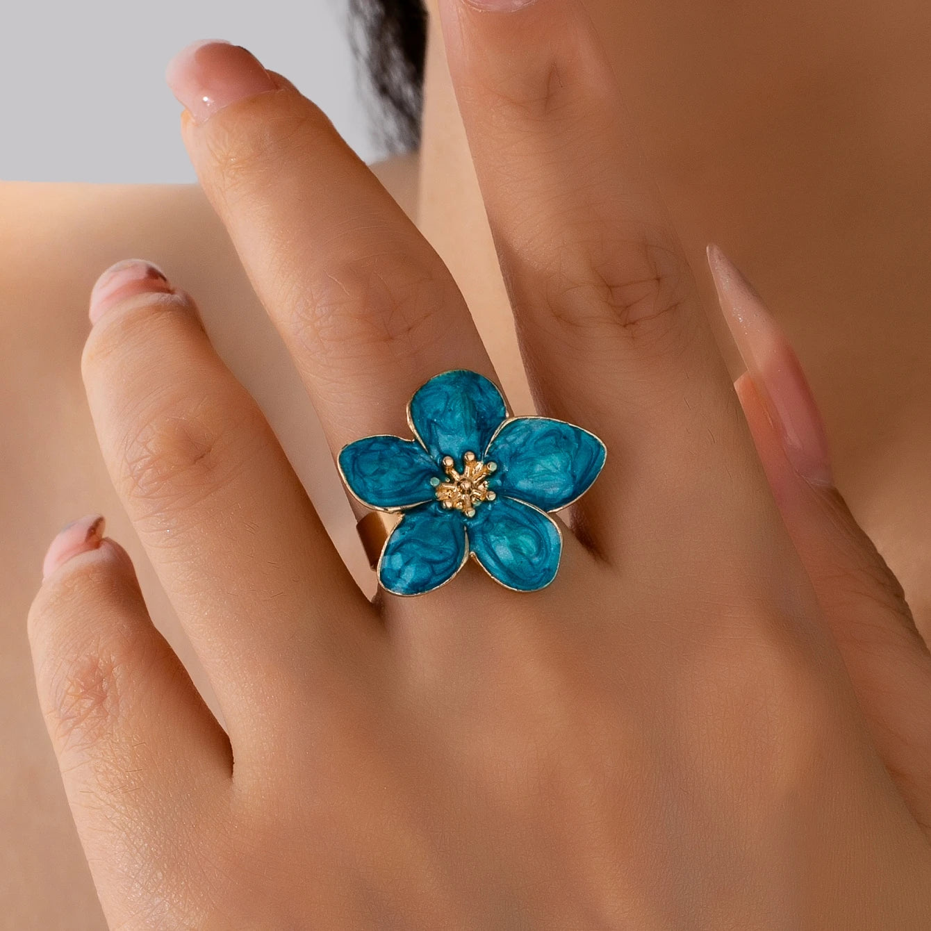 A Women's Open Ring with Flowers in Various Colors to Choose From, a Colorful and Fashionable Open Ring Suitable for Daily Wear and Holidays
