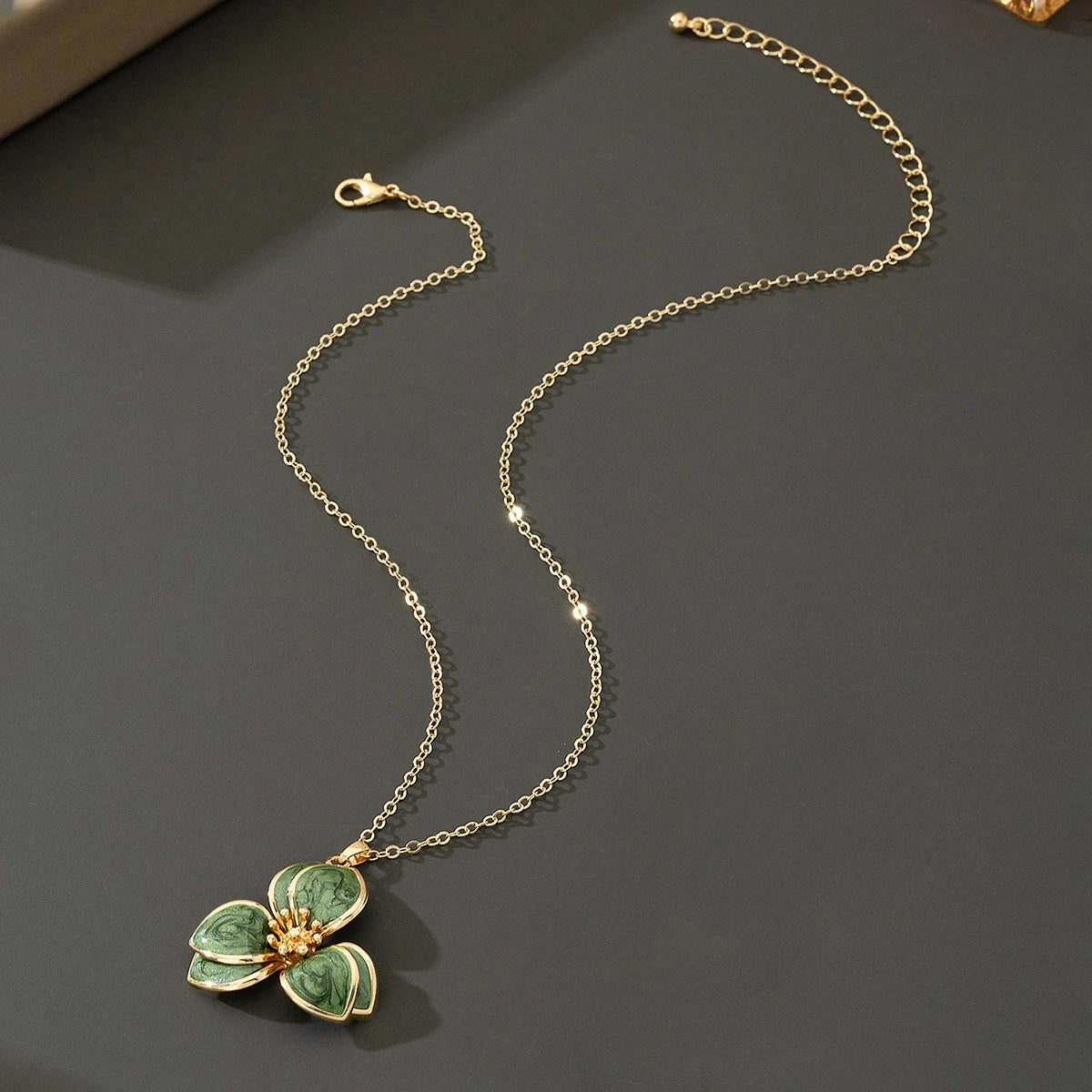 Elegant Jewelry Set for Women Wholesale Gold Color Ring Bangle Green White Enamel Flower Stud Earrings and Choker Necklace