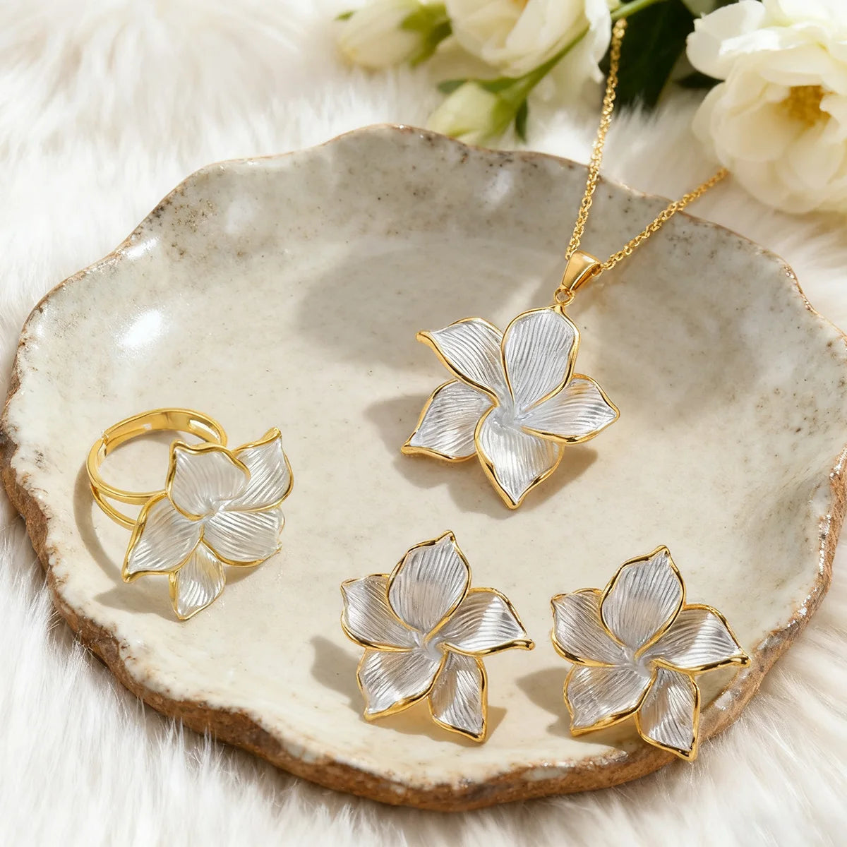 Classic Stylish Color-blocked Flower Necklace Ring Earrings Accessory Set for Women Exquisite Stainless Steel Jewelry Girl Gifts