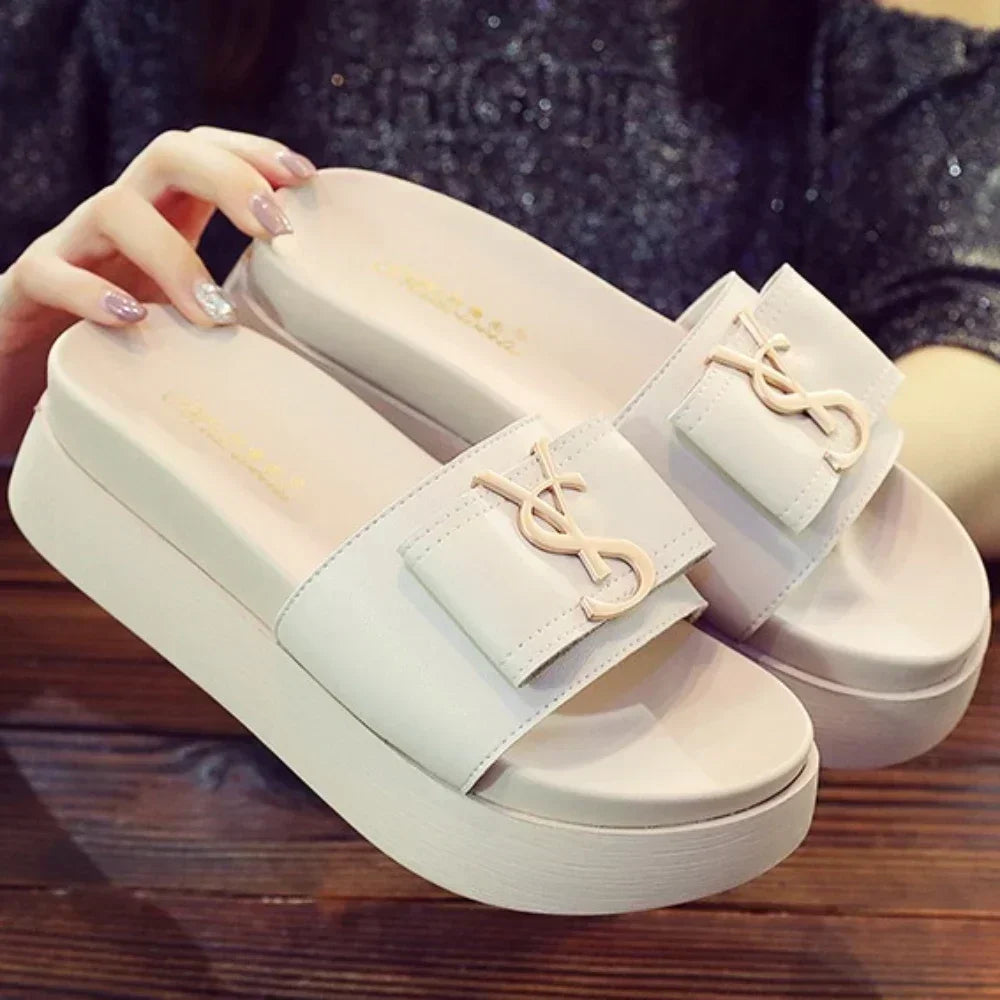 Slippers Luxury Shoes Women Platform Design Slides Fashion Letters Ladies Shoes Casual Slipper Outside Non-slip Slippers Sandals