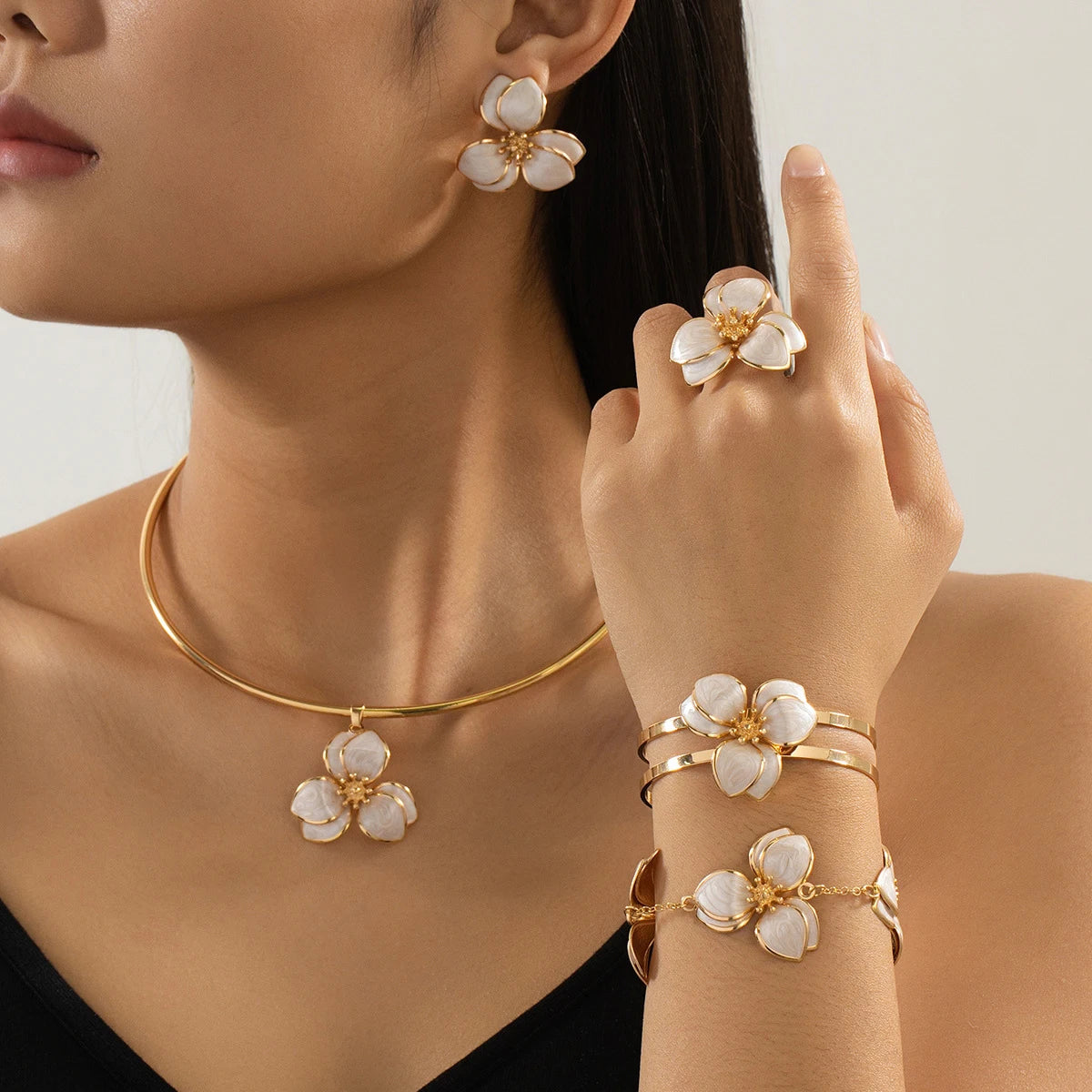 Elegant Jewelry Set for Women Wholesale Gold Color Ring Bangle Green White Enamel Flower Stud Earrings and Choker Necklace