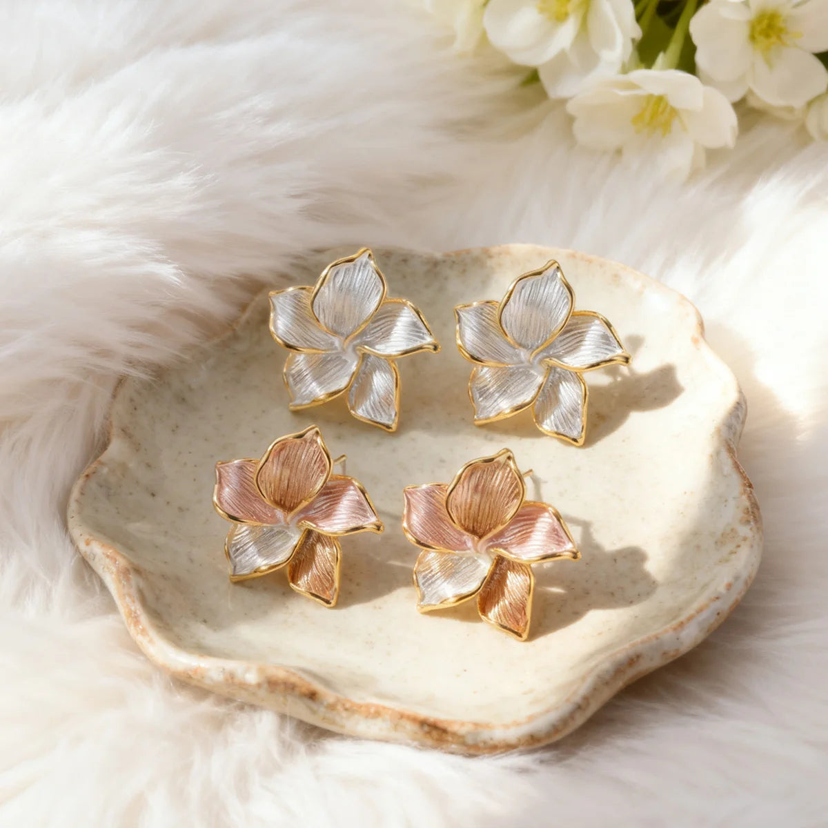 Classic Stylish Color-blocked Flower Necklace Ring Earrings Accessory Set for Women Exquisite Stainless Steel Jewelry Girl Gifts