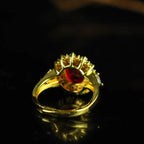 A New Natural, Sophisticated, Fashionable and Versatile Compact Ring