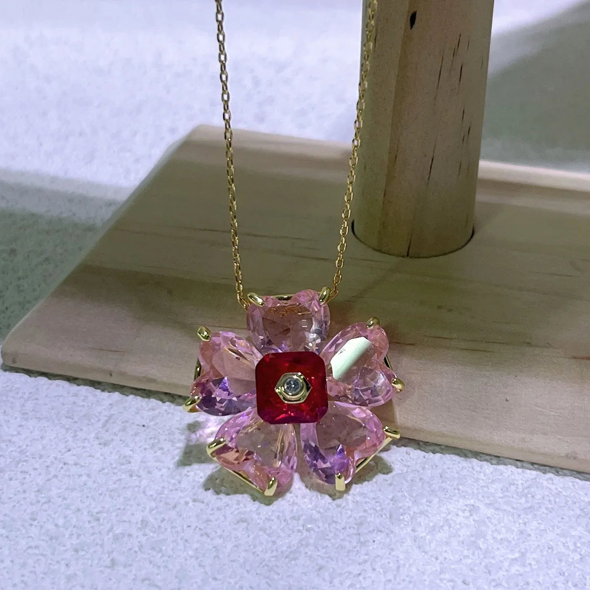 Necklacef Flower Love Original High Quality Jewelry Luxury Brand Crystal Exquisite Pendant Crystal Party Gift for Women