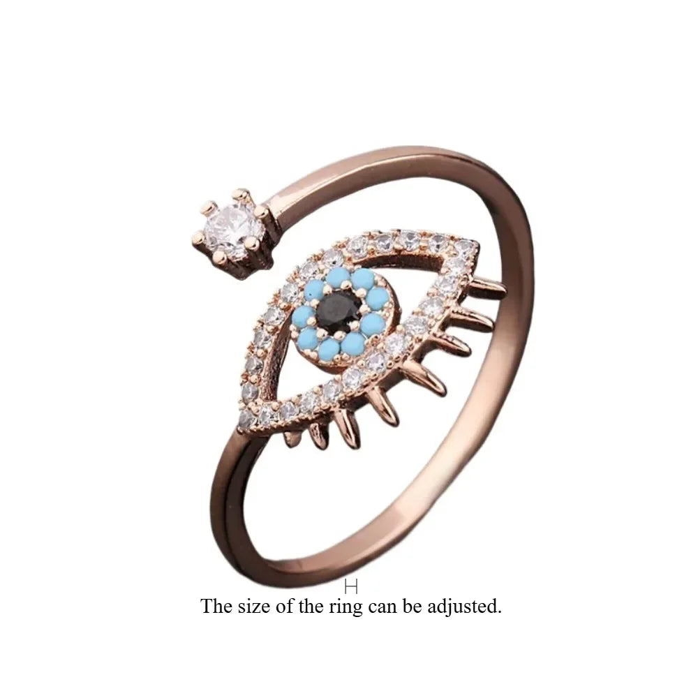 A blue-eyed ring - a simple, elegant, and fashionable piece of jewelry with a unique personality.