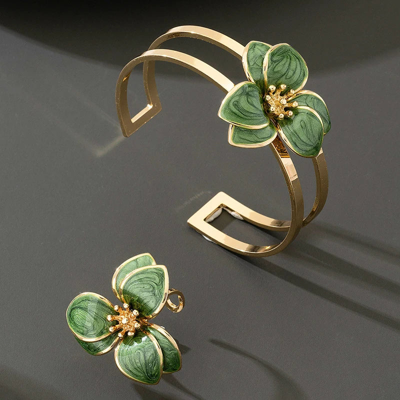 Elegant Jewelry Set for Women Wholesale Gold Color Ring Bangle Green White Enamel Flower Stud Earrings and Choker Necklace