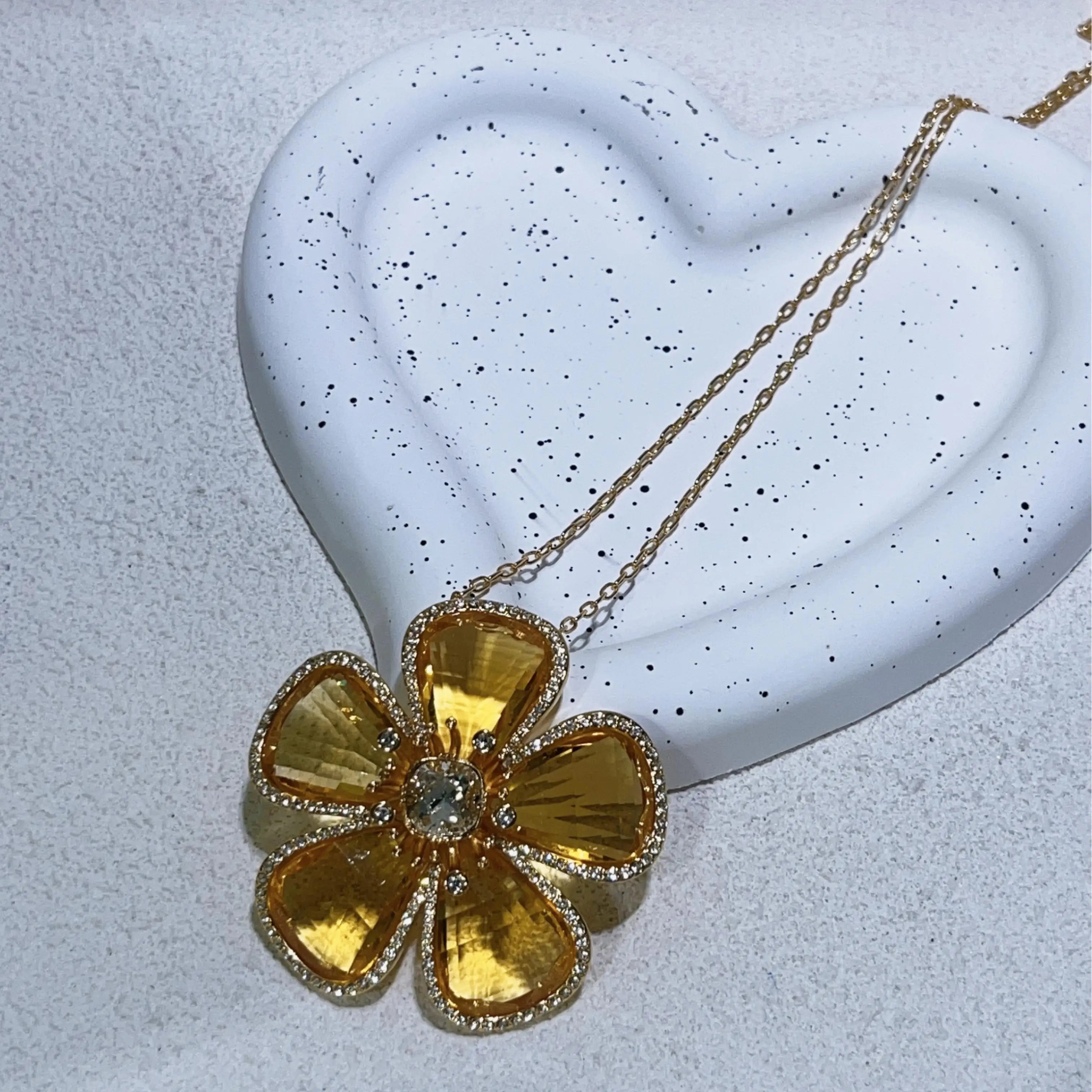 Necklacef Flower Love Original High Quality Jewelry Luxury Brand Crystal Exquisite Pendant Crystal Party Gift for Women