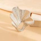 Ginkgo Leaf Ring for Women Men Fashiontrend Classic Metal Pleated Personality Leaf Fan-Shaped Finger Ring Punk Party Jewelry
