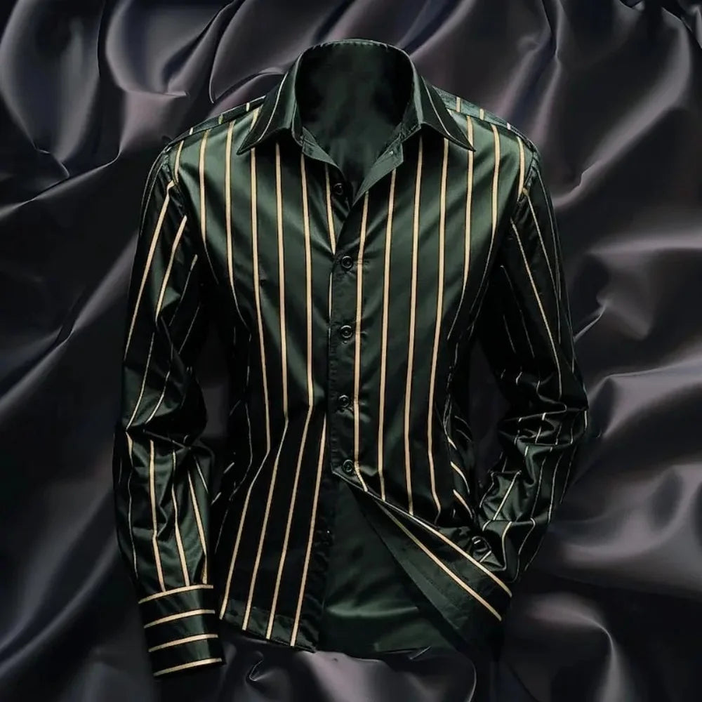 The new fashionable men's striped shirt is a casual and stylish outdoor long-sleeved shirt with a soft and comfortable lapel