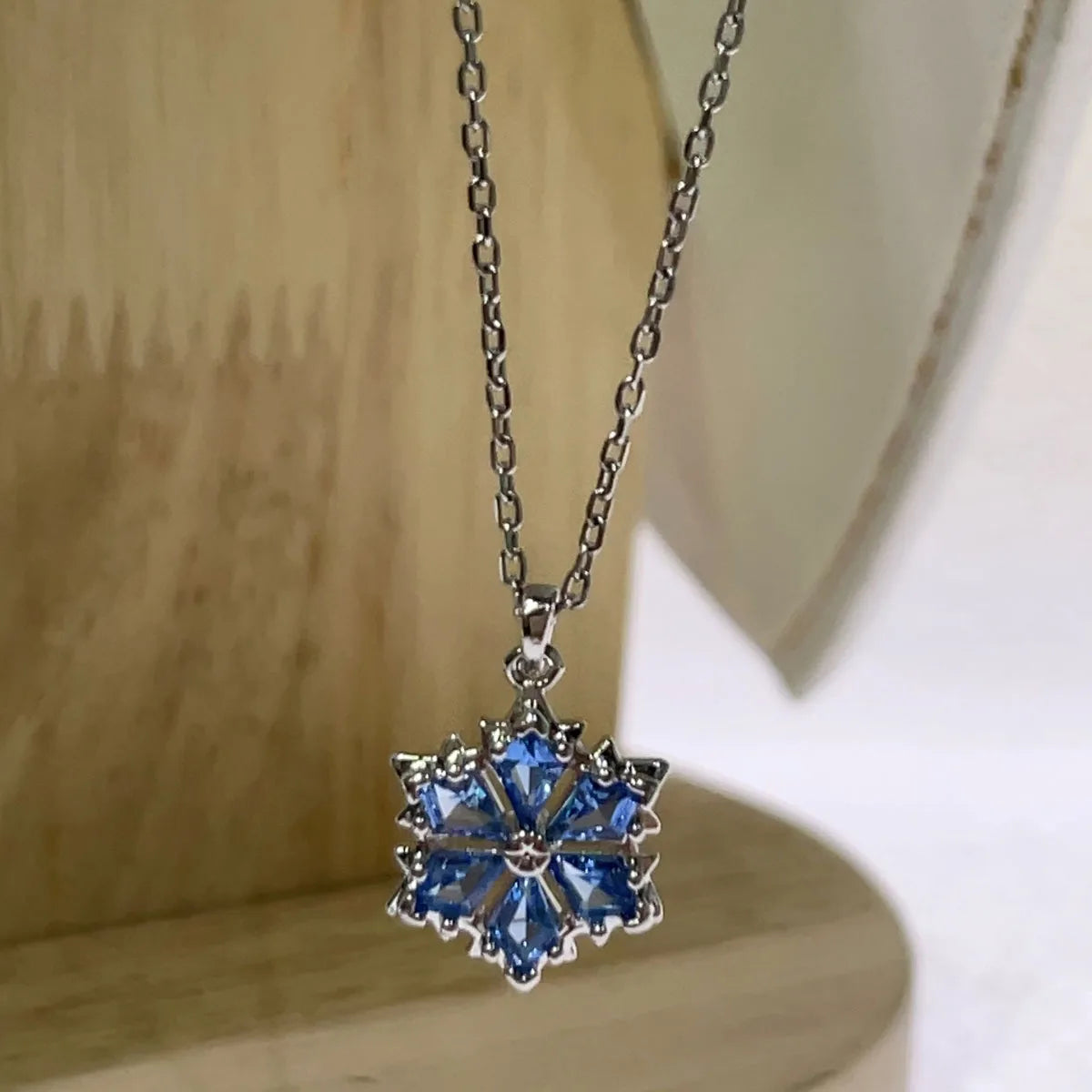 Necklacef Flower Love Original High Quality Jewelry Luxury Brand Crystal Exquisite Pendant Crystal Party Gift for Women