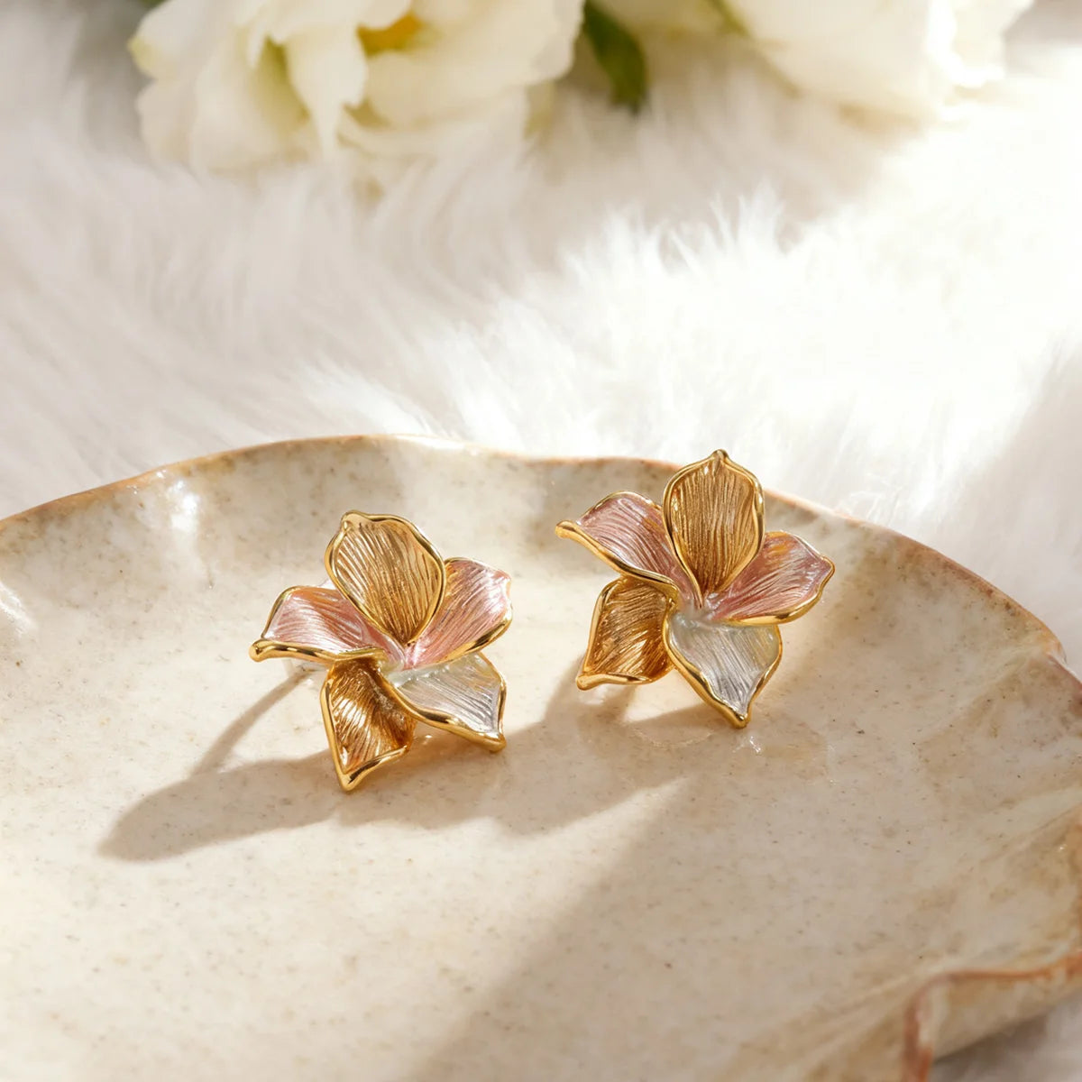 Classic Stylish Color-blocked Flower Necklace Ring Earrings Accessory Set for Women Exquisite Stainless Steel Jewelry Girl Gifts